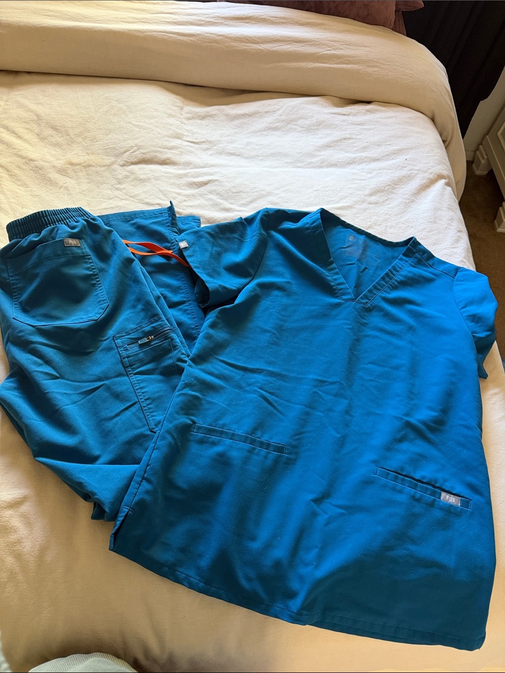 Figs Teal Blue Scrub Set - V-Neck Top & Drawstring Pants